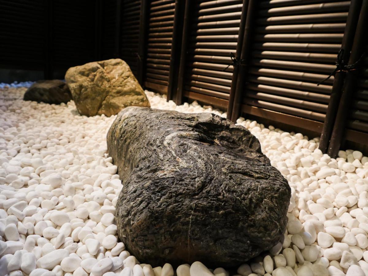 Higashiyama Tomarigi Villa Kanazawa Buitenkant foto